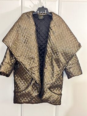 By Vinnik Cocoon Coat